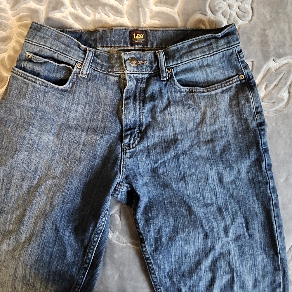 2/$20 Lee Men's Dark Blue 32 x 30 Relax Fit Jeans - Picture 2 of 8